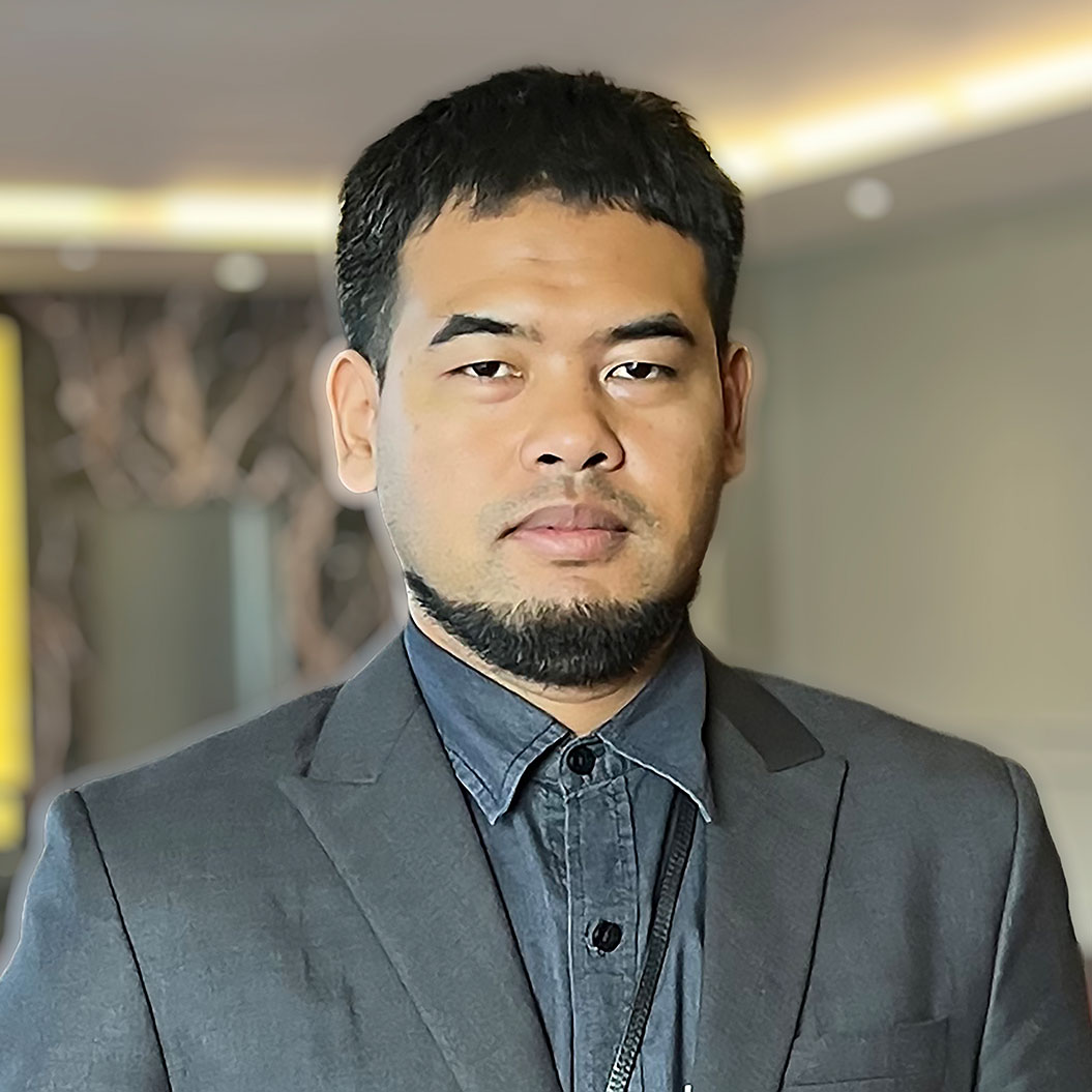 Mr Mustopa Kamiludin